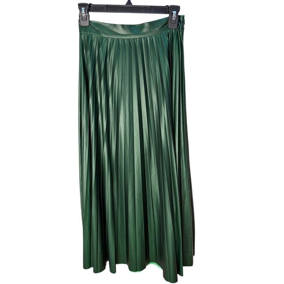 Zara Midi Skirt Womens XS Green High Rise Faux Leather Flare Pleated Minimalist - Picture 3 of 7